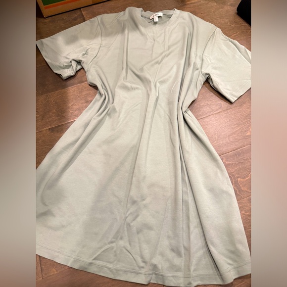 COS MINI T-SHIRT DRESS SIZE LARGE NWOT SAGE GREEN - Picture 6 of 8